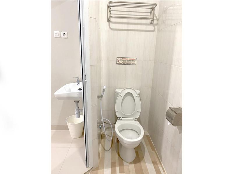 Oyo 2816 Privato Suite Kembaran المظهر الخارجي الصورة
