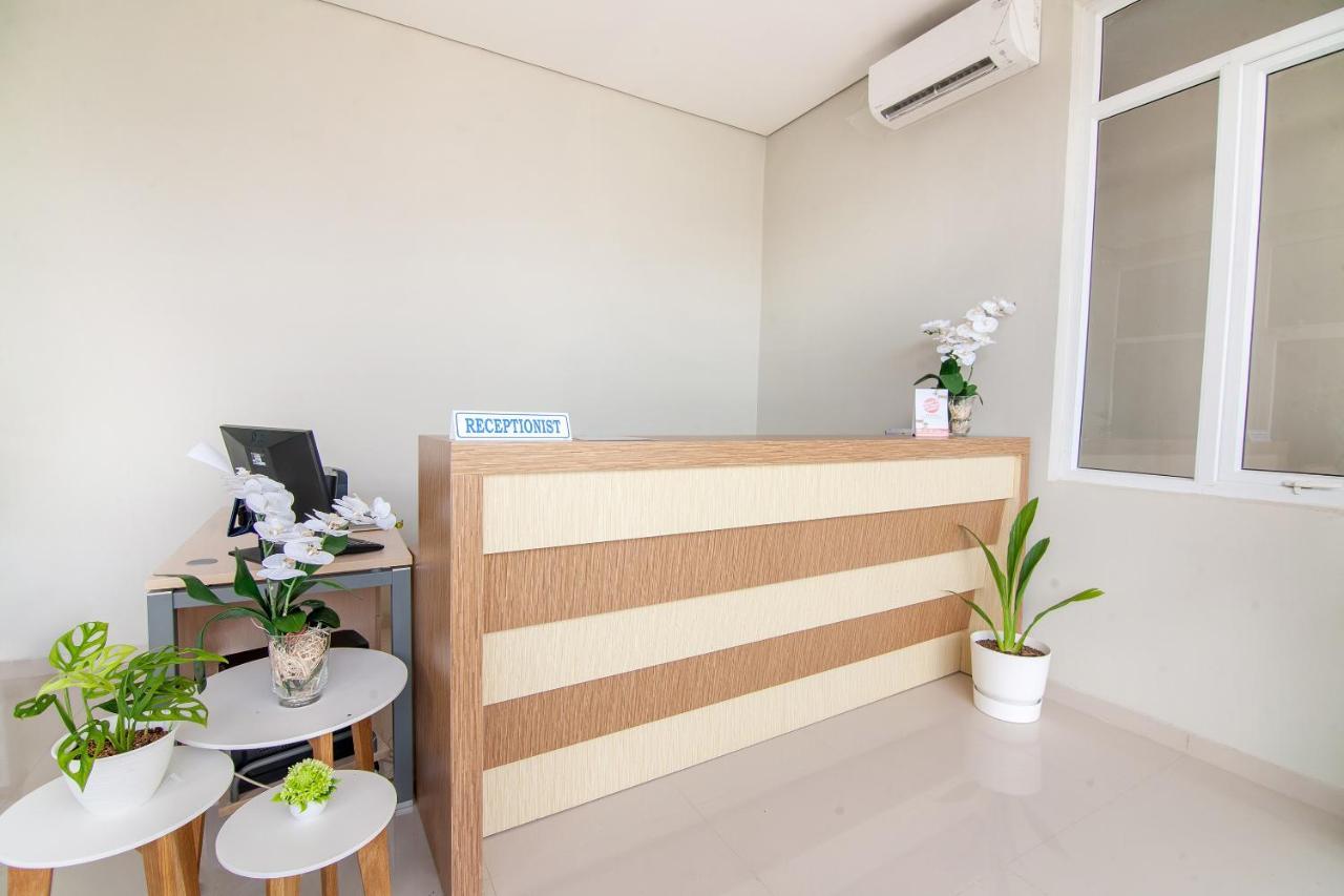 Oyo 2816 Privato Suite Kembaran المظهر الخارجي الصورة